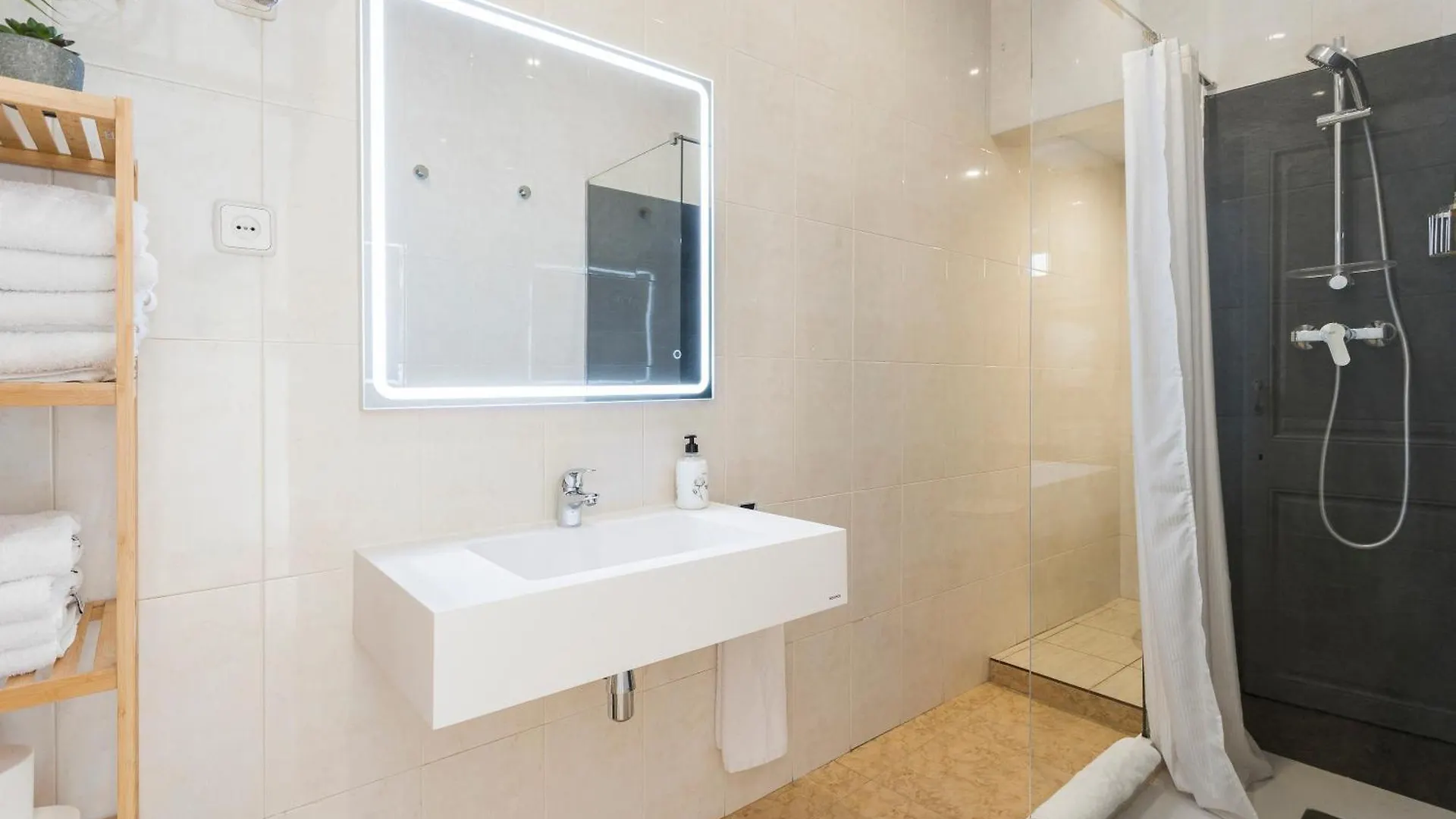 Apartament Clot 1 0*, Barcelona Spain